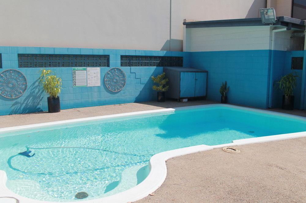 Sarina Motor Inn エクステリア 写真