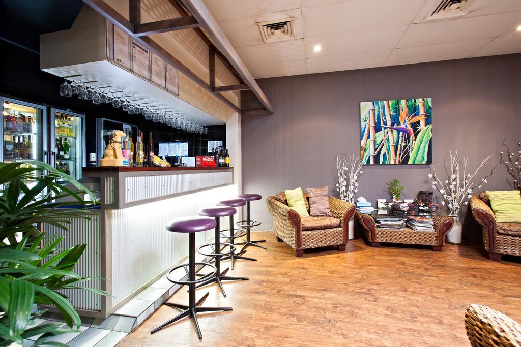 Sarina Motor Inn エクステリア 写真